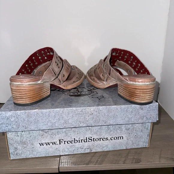 Freebird by Steven Pink Cut-Out Sandals - Picture 4 of 11